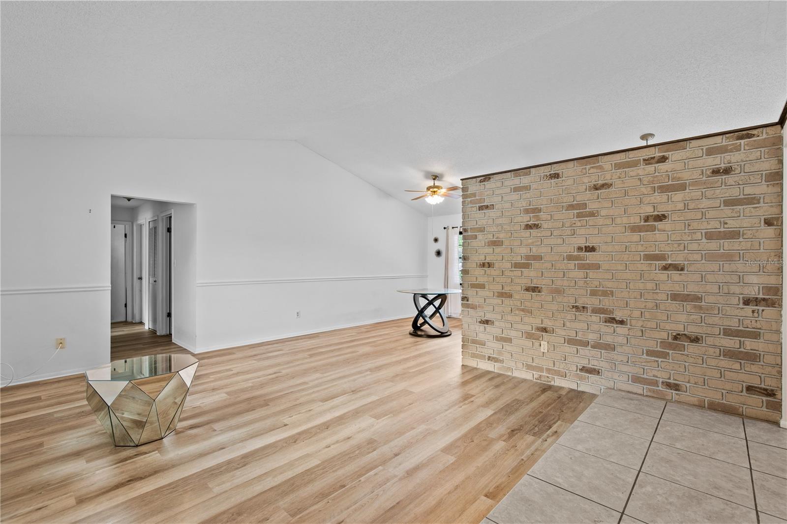 FOXMOOR UNIT 3 - Residential