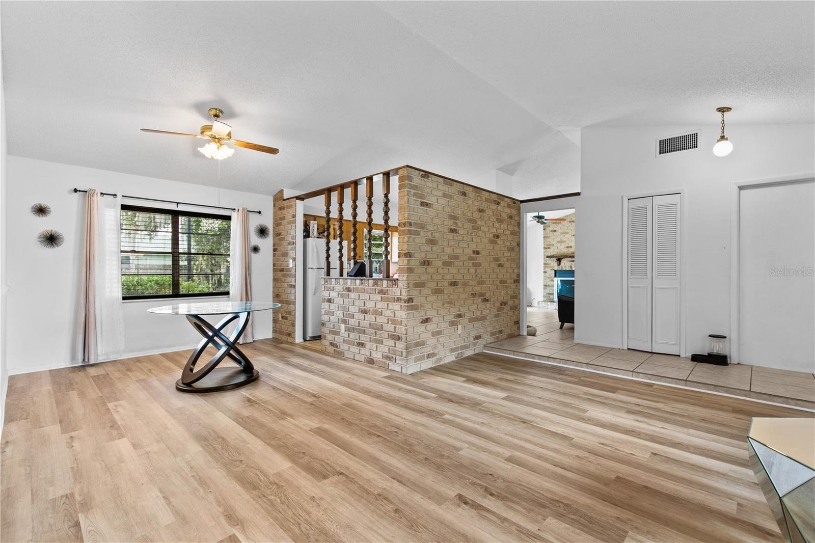 FOXMOOR UNIT 3 - Residential