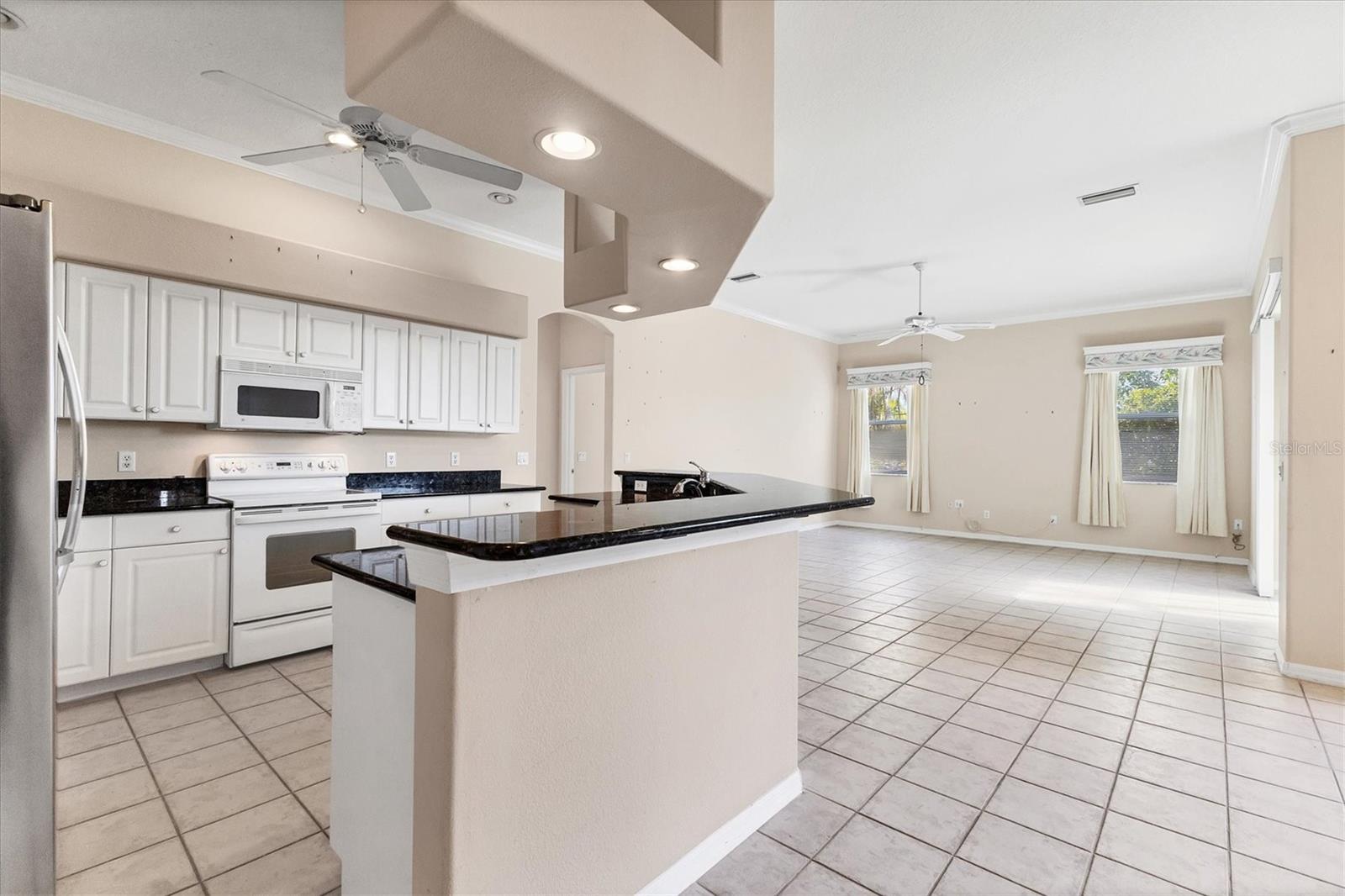 STONEBRIDGE - Residential