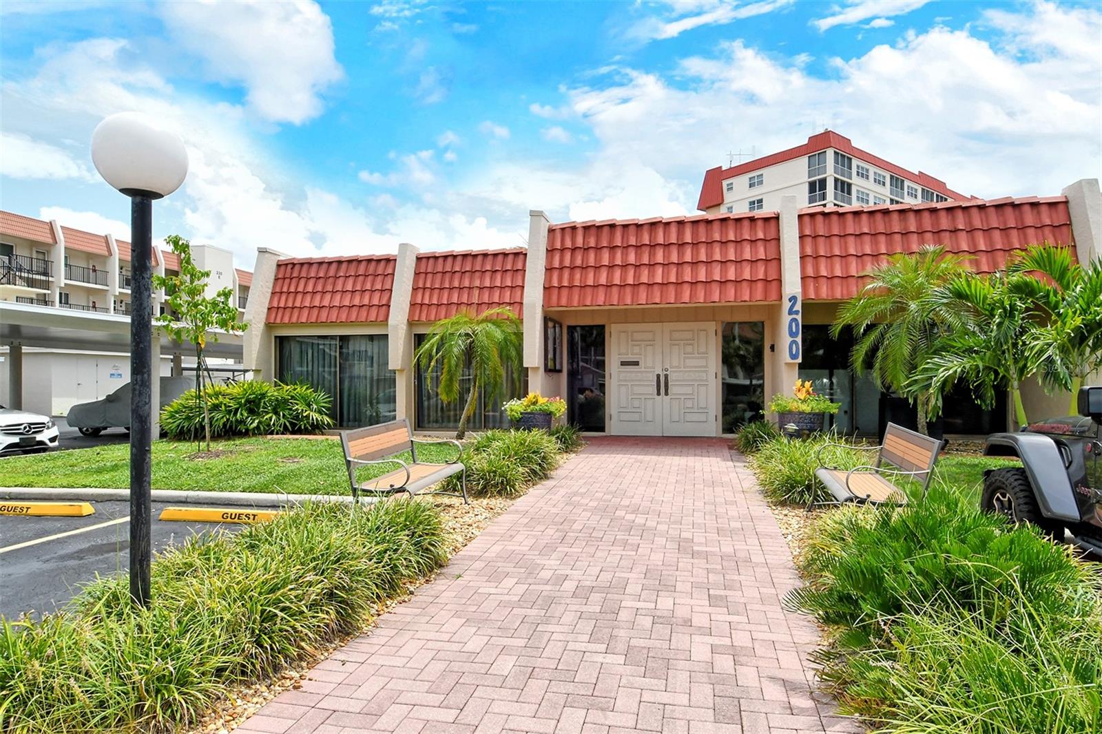 BELLA COSTA II - Residential Lease