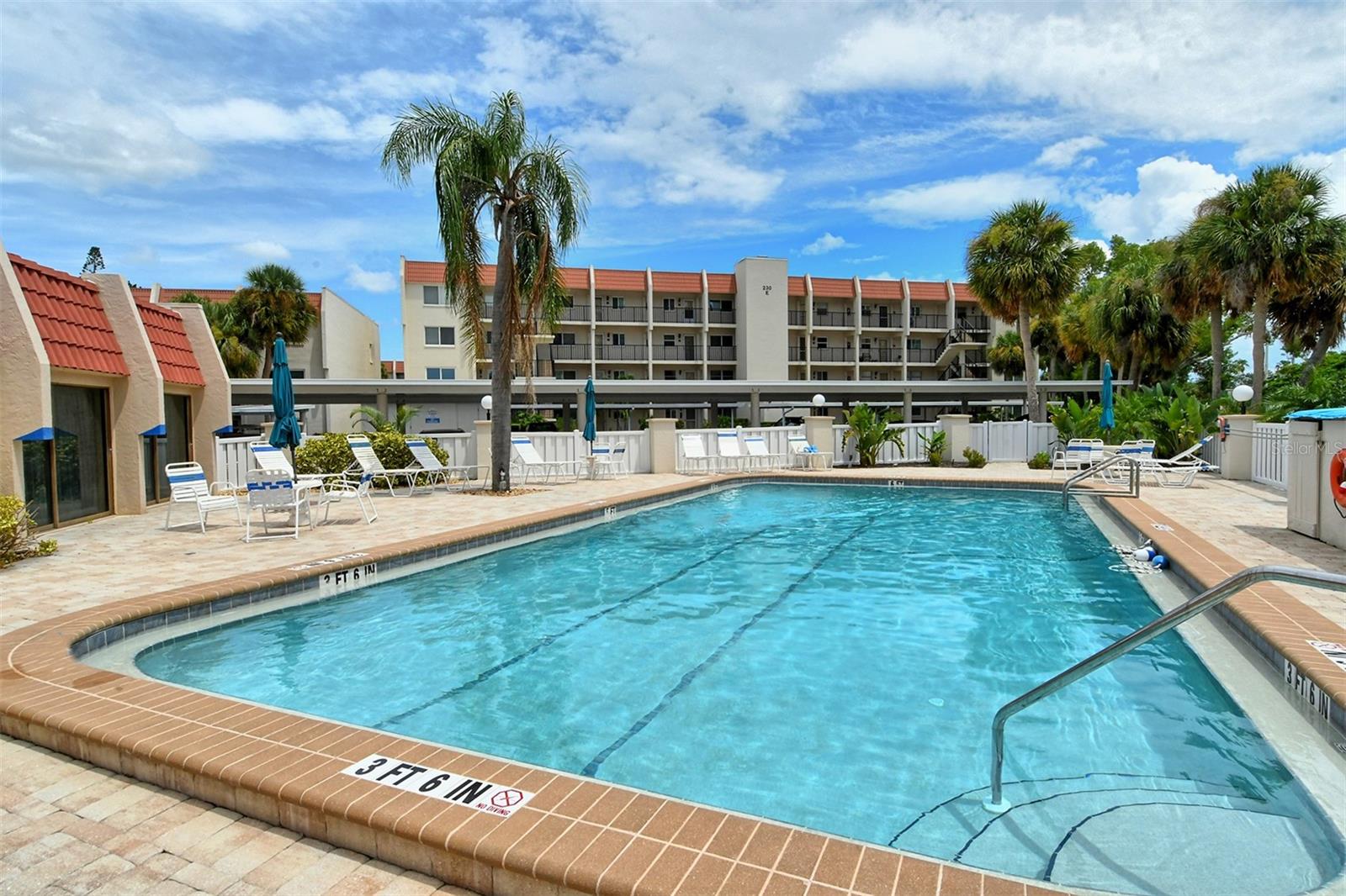 BELLA COSTA II - Residential Lease