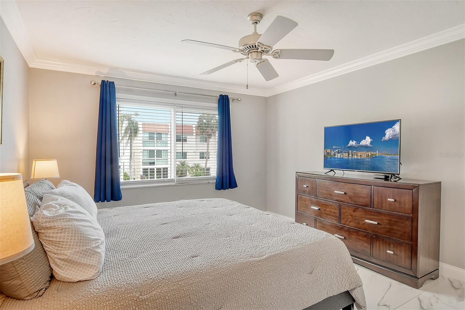 BELLA COSTA II - Residential Lease