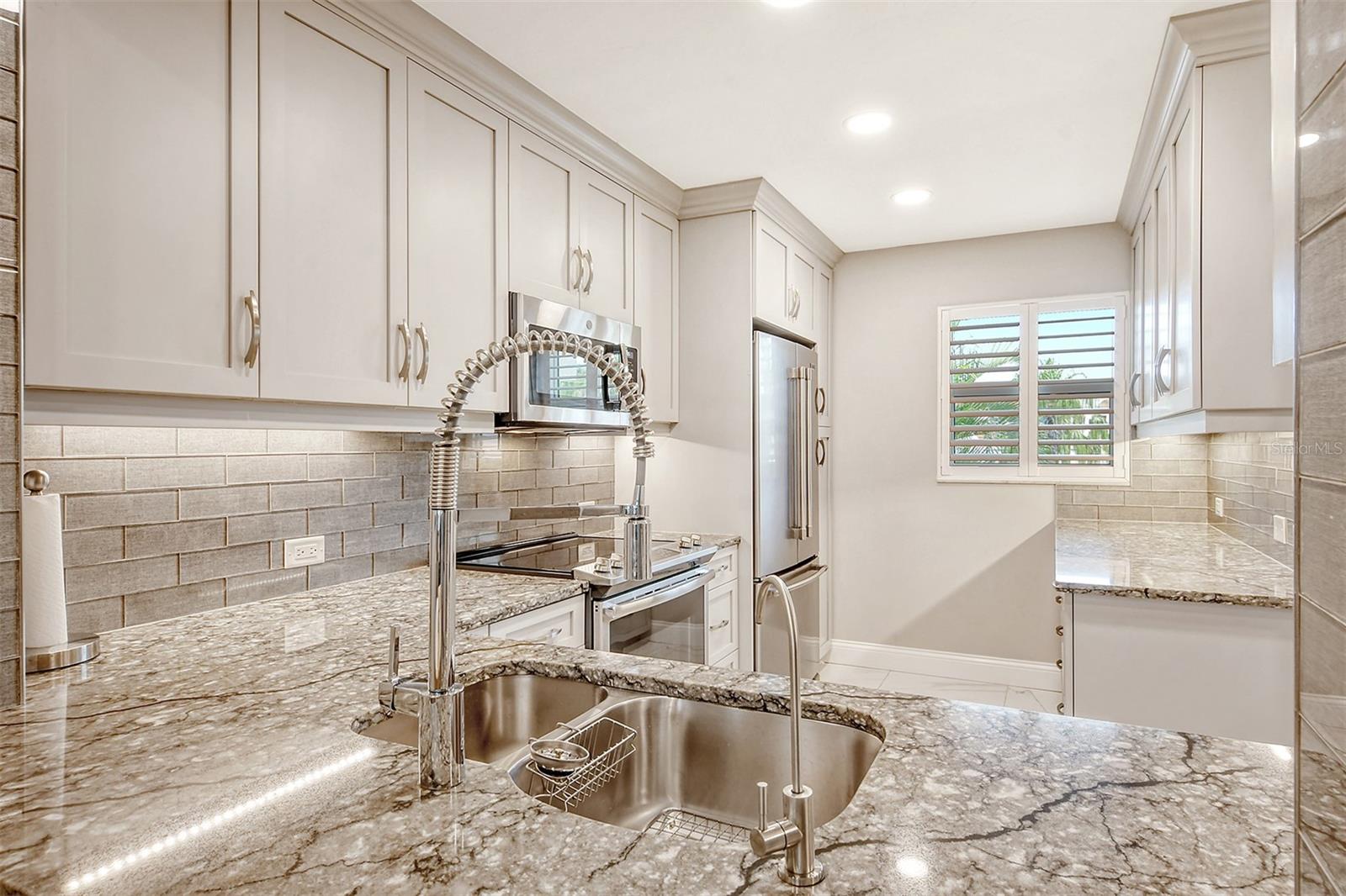 BELLA COSTA II - Residential Lease