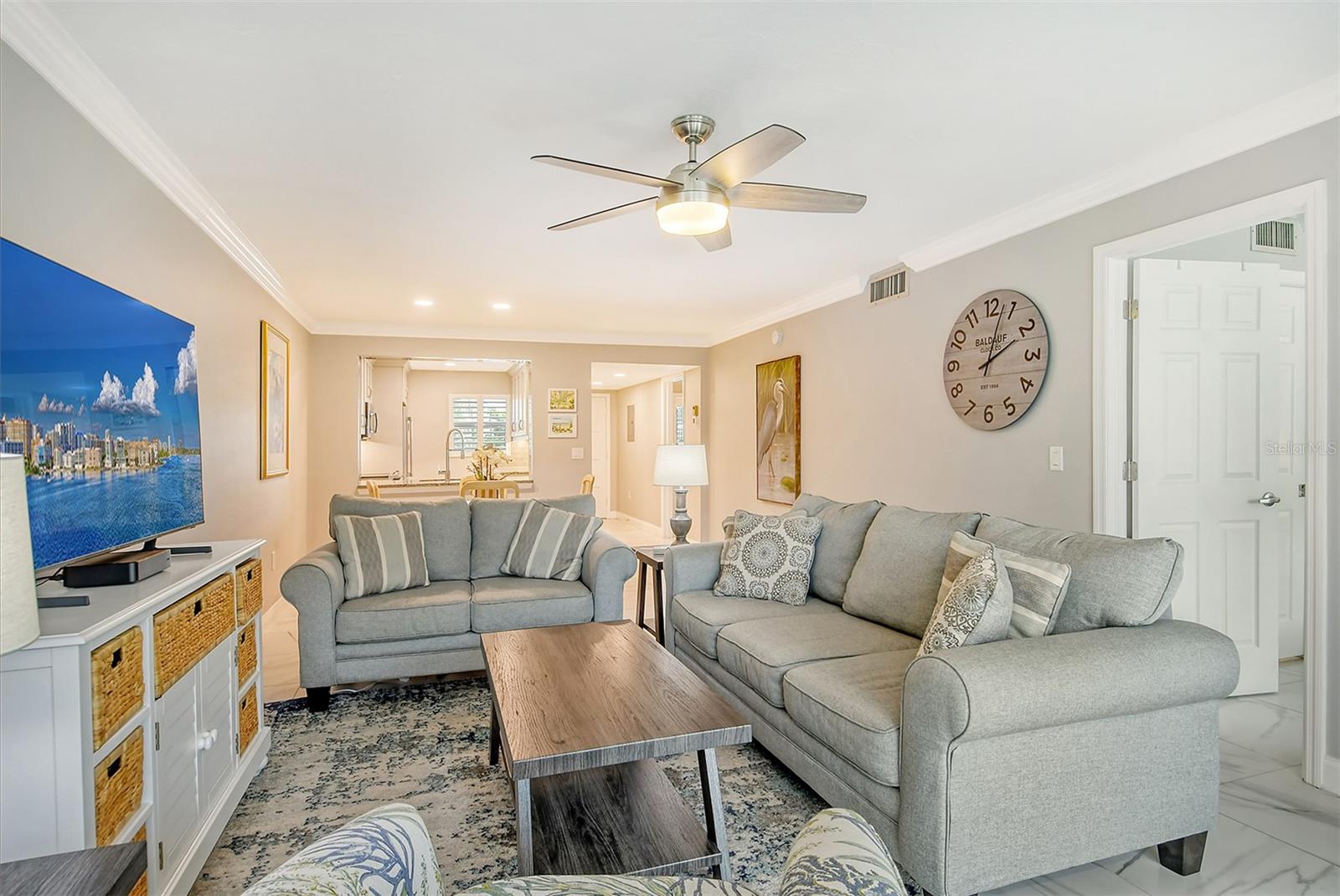 BELLA COSTA II - Residential Lease