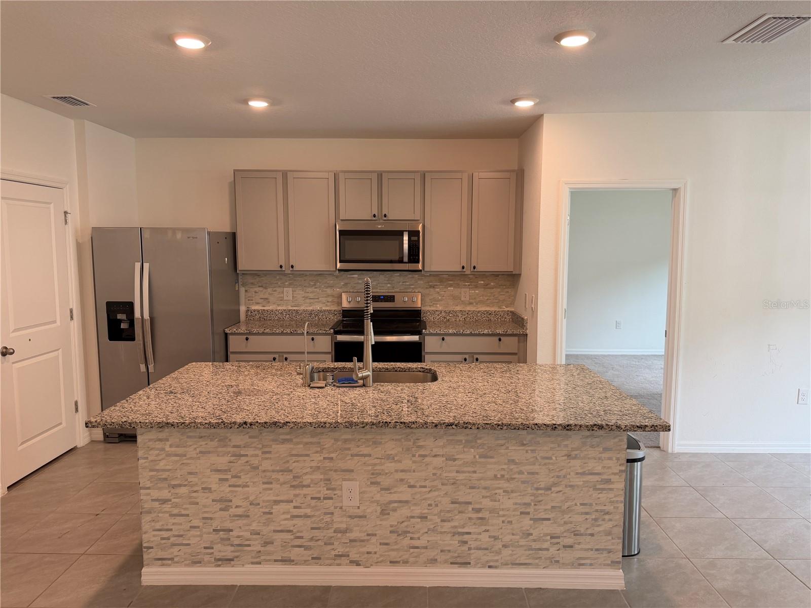 MIRADA PH 1 PRCL 3 - Residential Lease