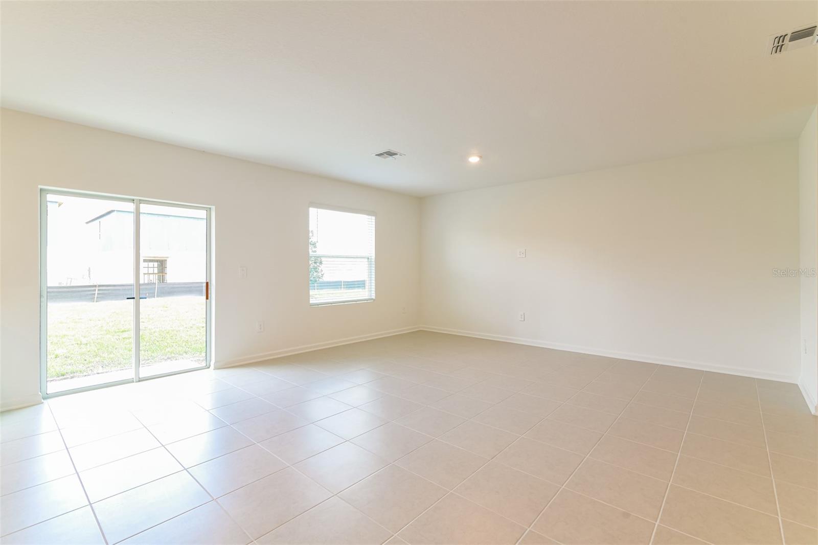 CROSSWINDS EAST PH 1 - Residential Lease