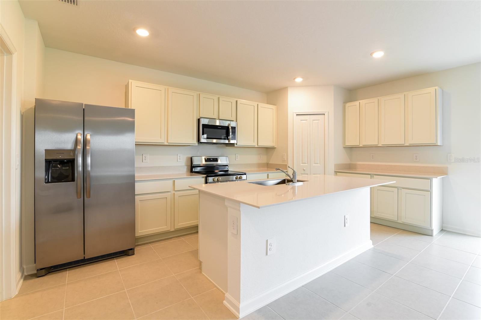 CROSSWINDS EAST PH 1 - Residential Lease