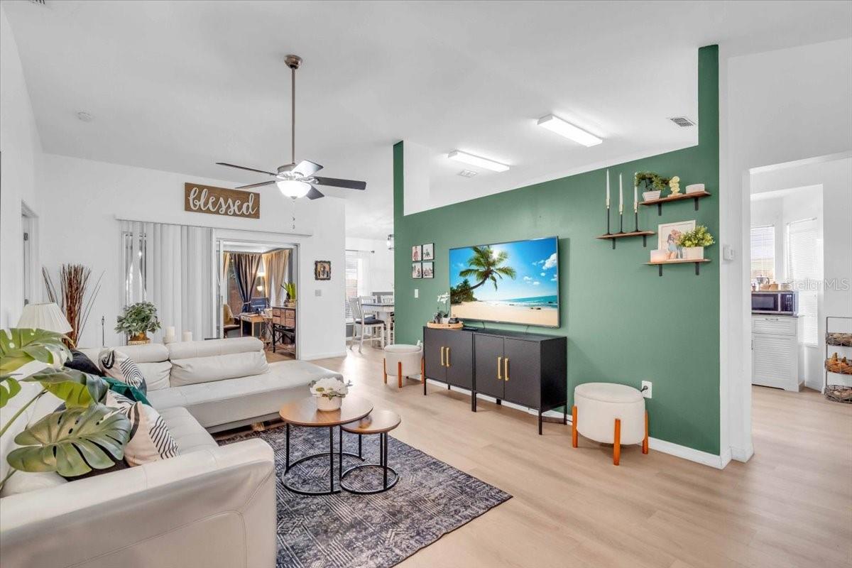 BRADEN RIVER LAKES - Residential