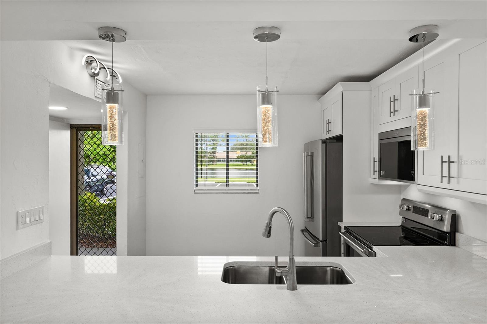 BAYPOINTE YACHT & RACQUET CLUB - Residential
