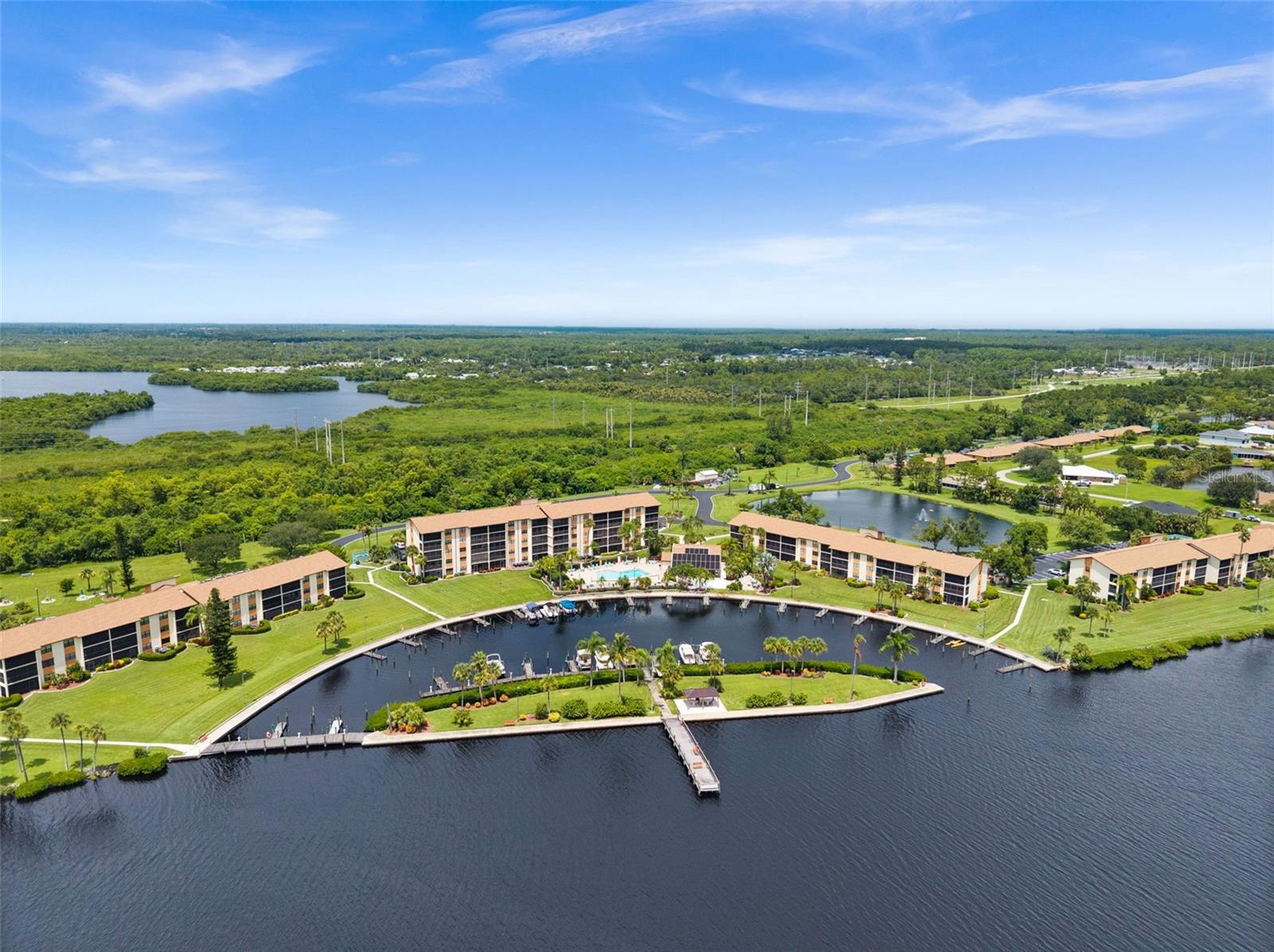 BAYPOINTE YACHT & RACQUET CLUB - Residential