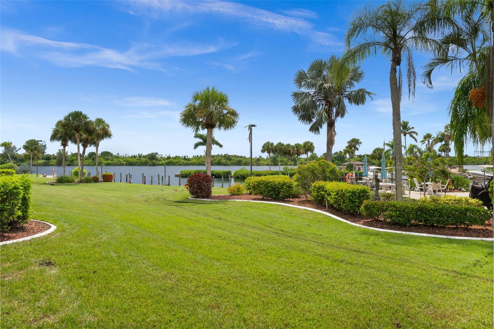 BAYPOINTE YACHT & RACQUET CLUB - Residential