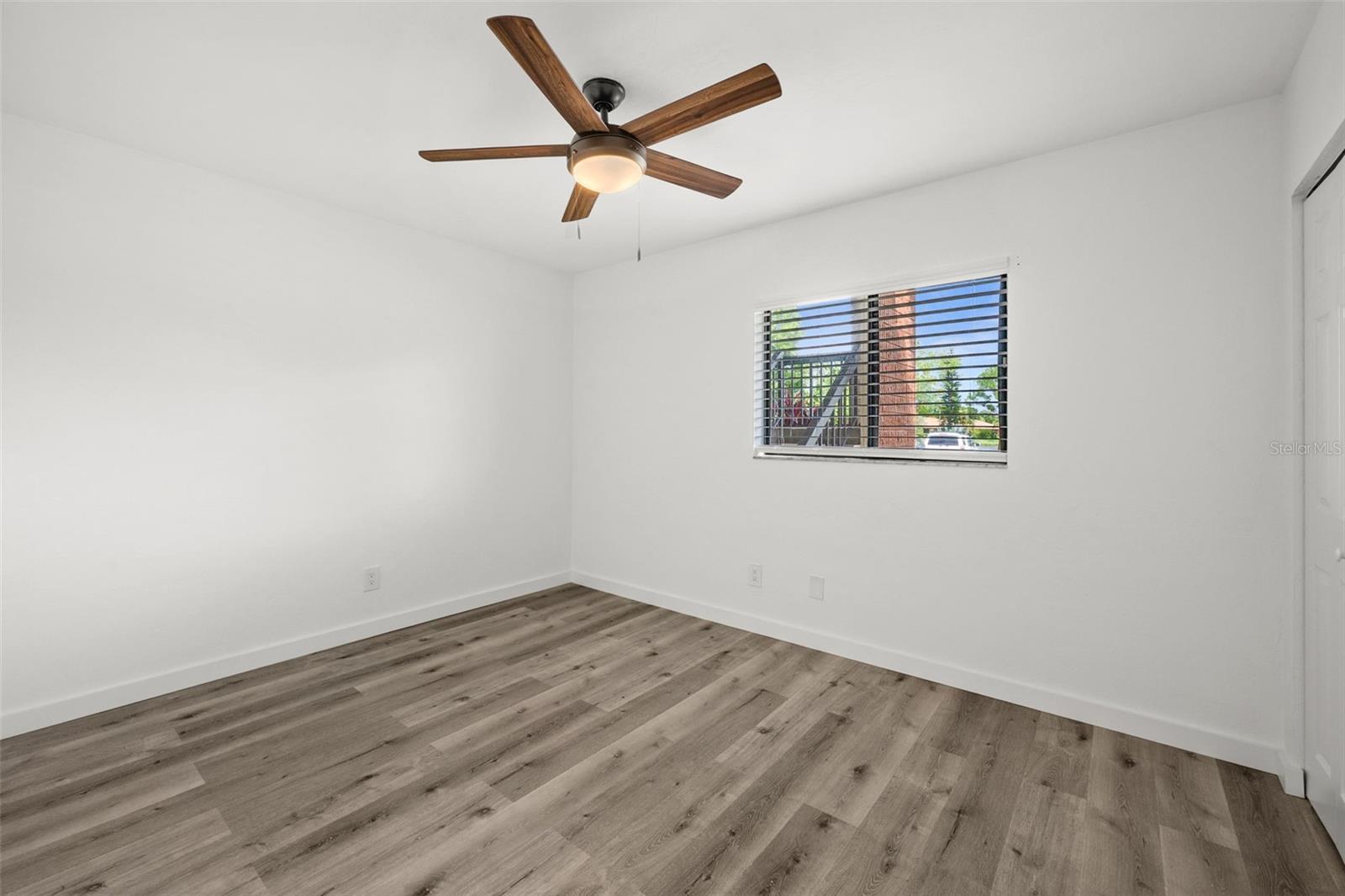 BAYPOINTE YACHT & RACQUET CLUB - Residential
