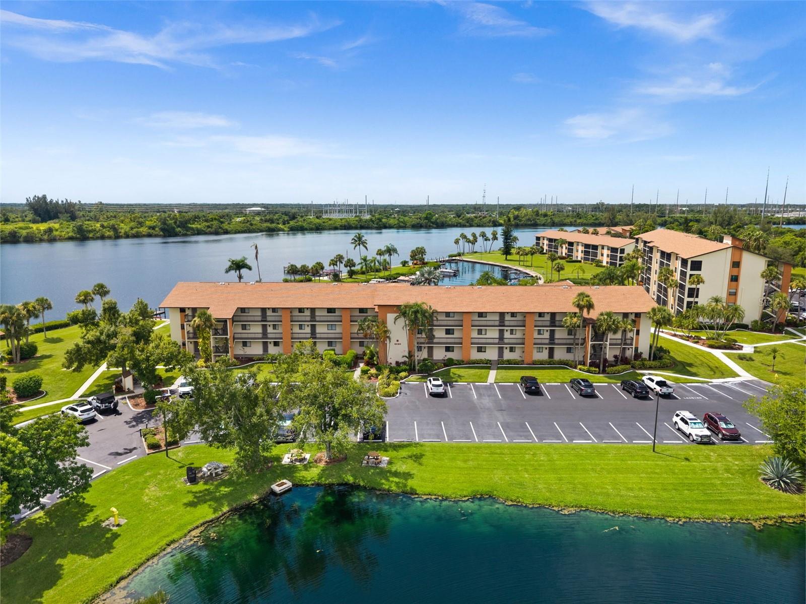 BAYPOINTE YACHT & RACQUET CLUB - Residential