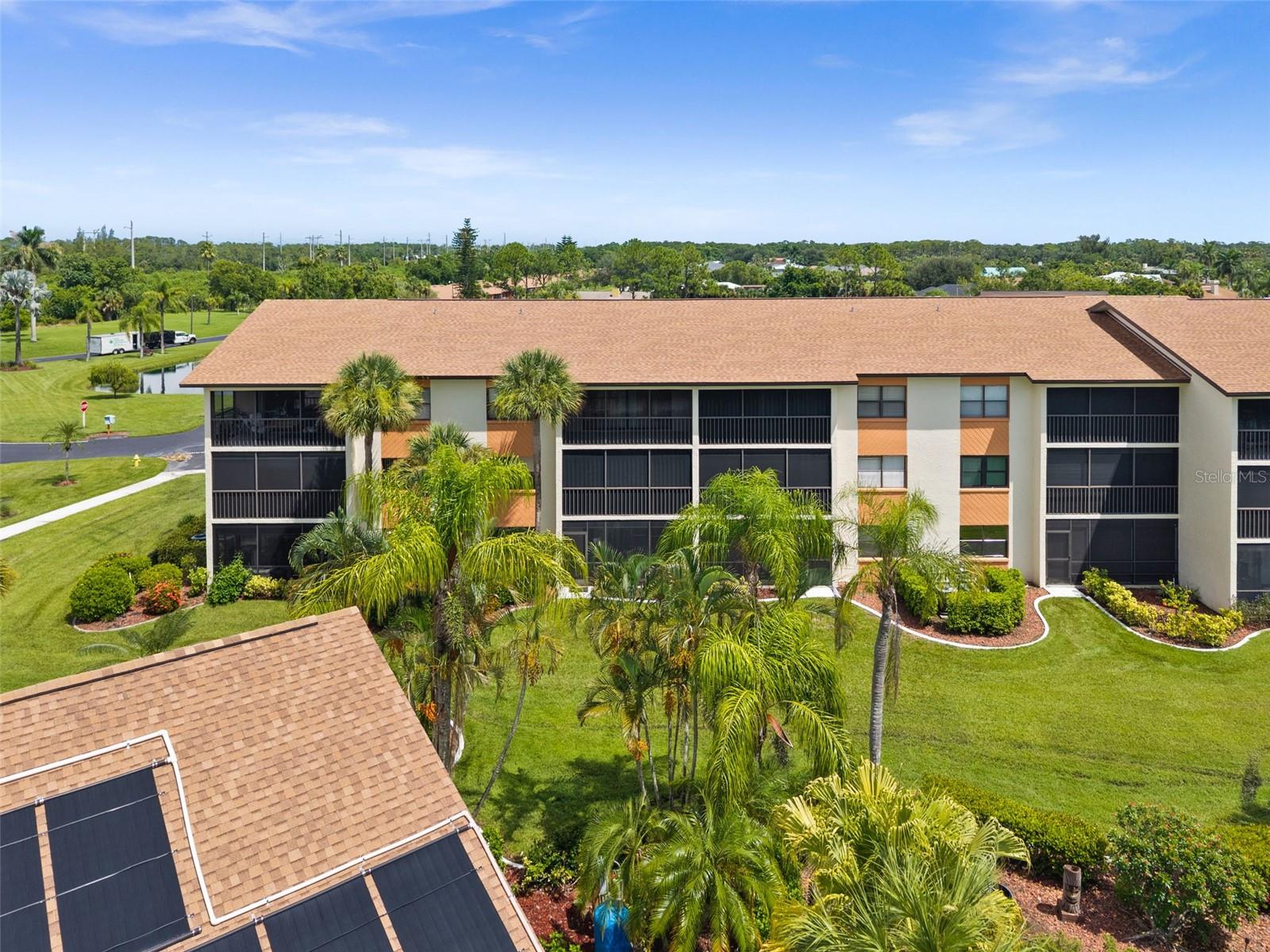 BAYPOINTE YACHT & RACQUET CLUB - Residential