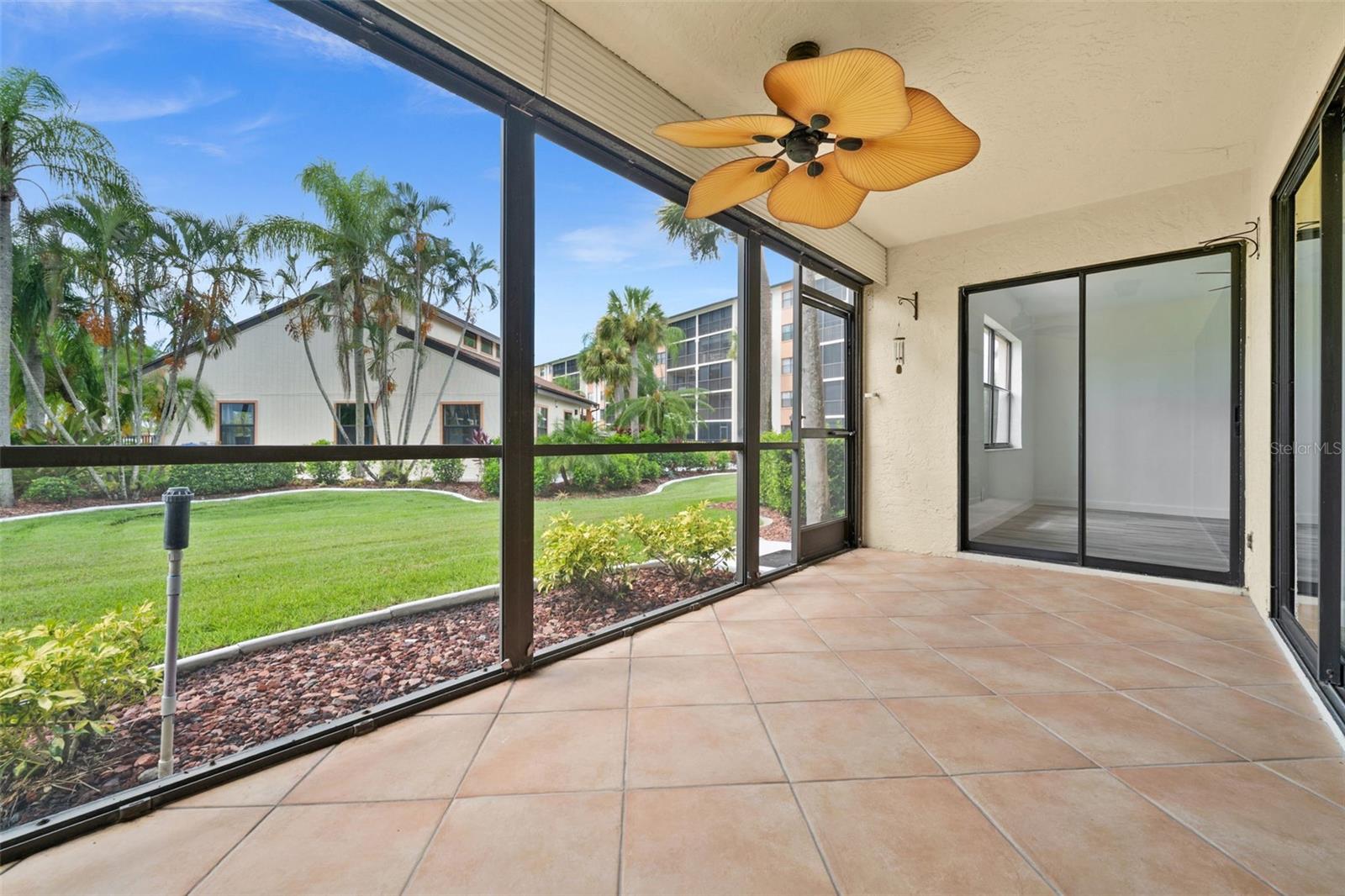BAYPOINTE YACHT & RACQUET CLUB - Residential