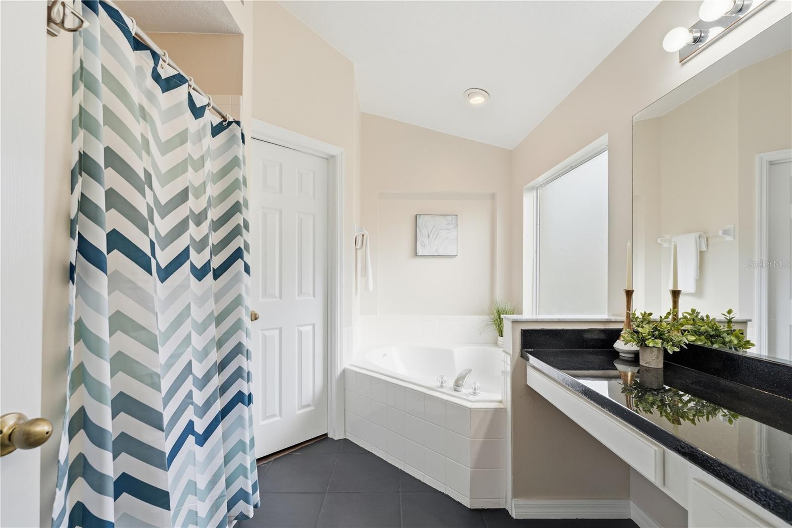 SOUTHERN DUNES/KOKOMO BAY PH 02 - Residential