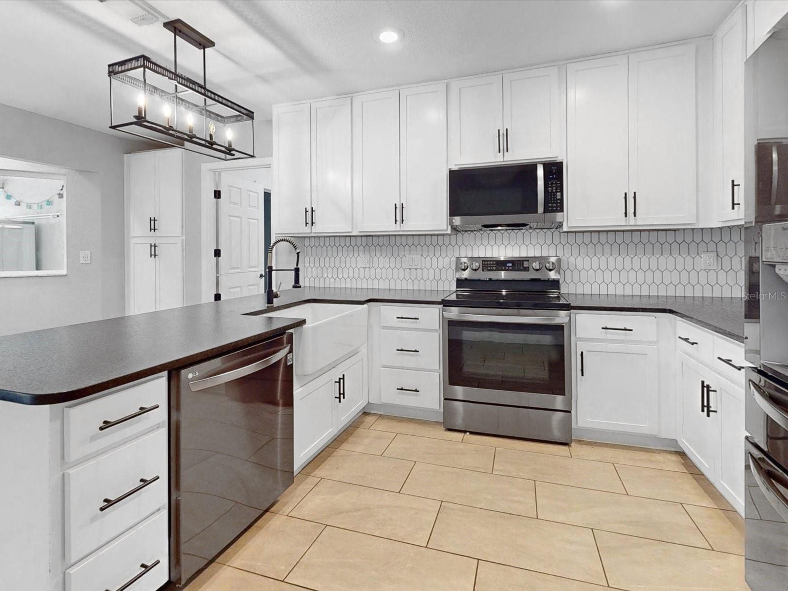 CYPRESS LANDING AT SABAL POINT - Residential