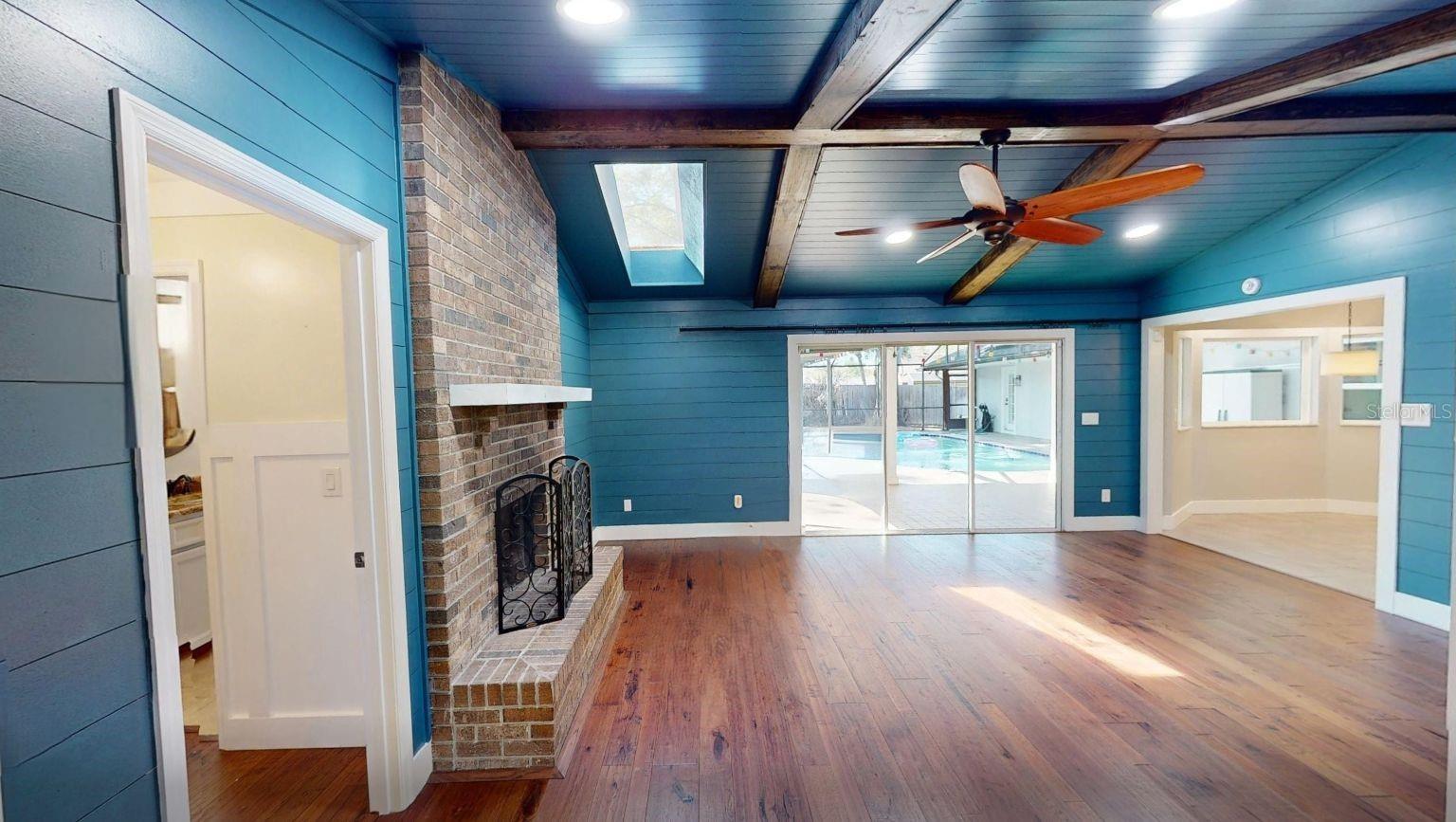 CYPRESS LANDING AT SABAL POINT - Residential