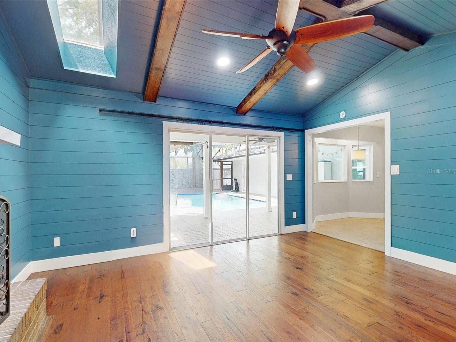 CYPRESS LANDING AT SABAL POINT - Residential