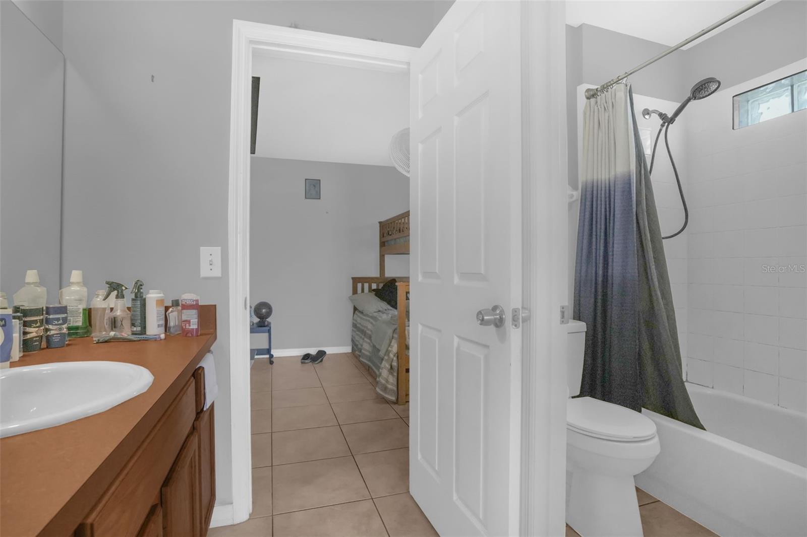 GLENEAGLES - Residential Lease