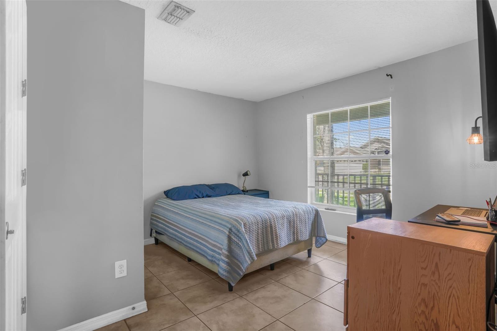 GLENEAGLES - Residential Lease