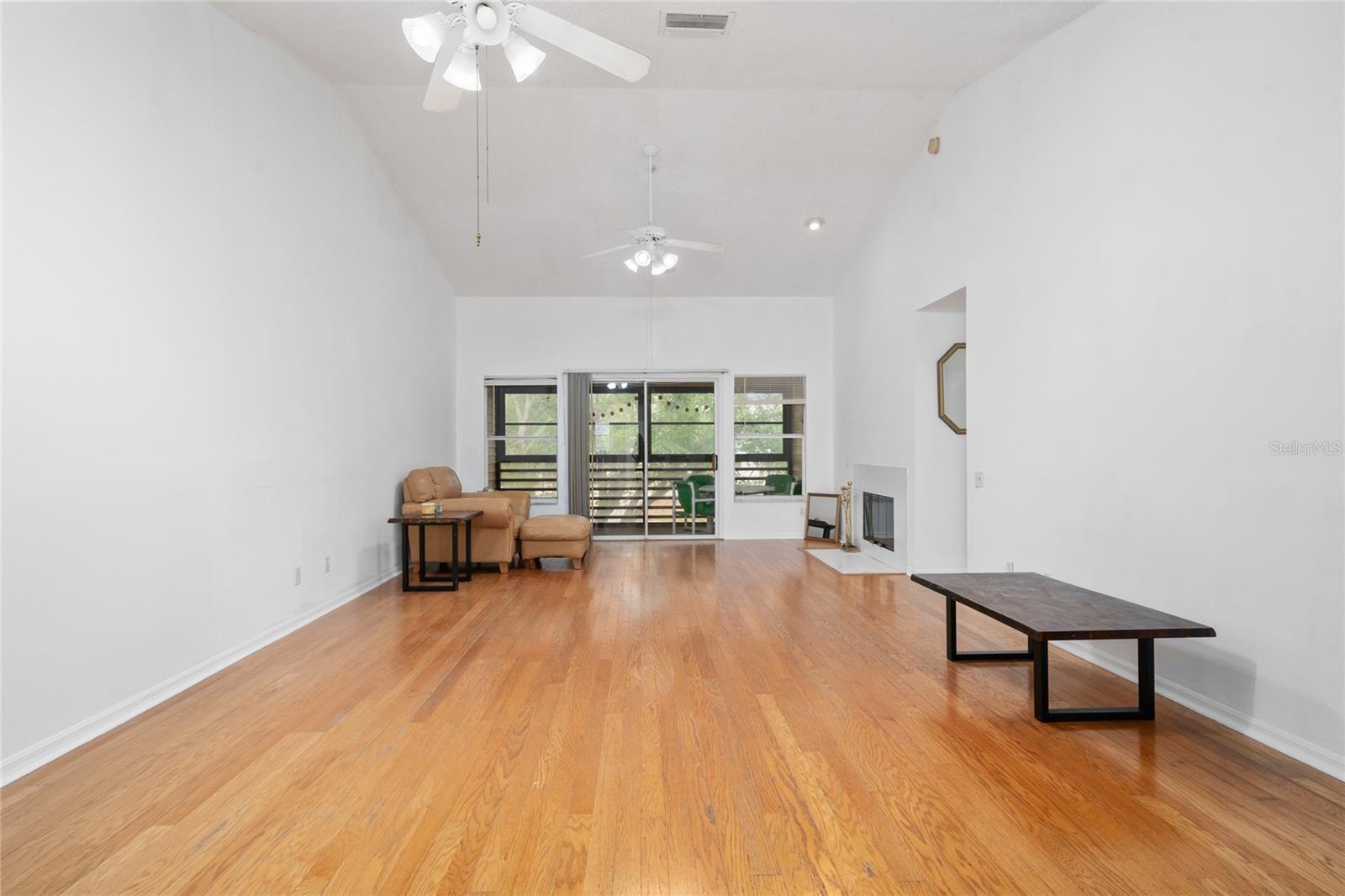 VENTURA VILLAGE PH 04 - Residential