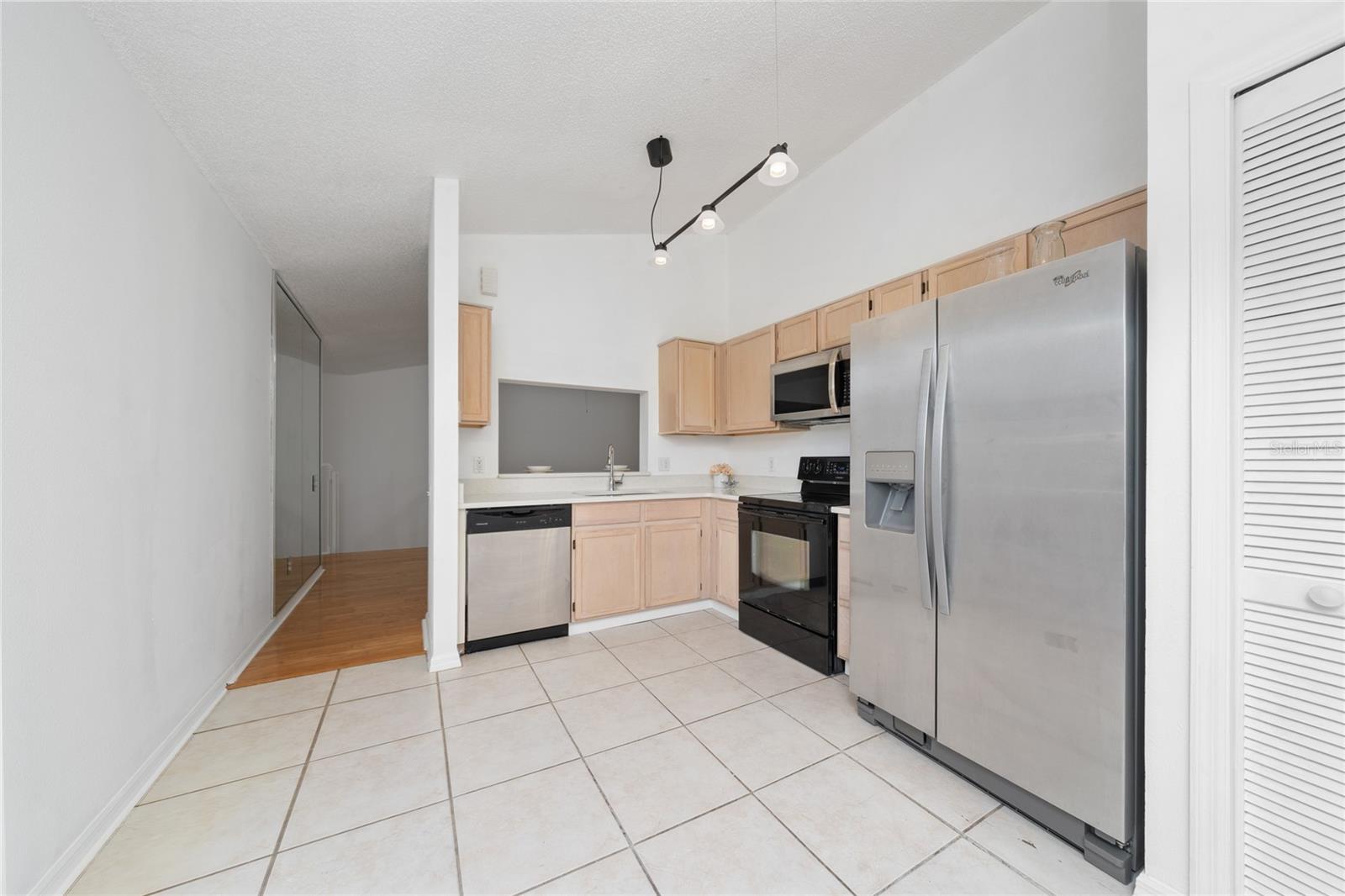 VENTURA VILLAGE PH 04 - Residential