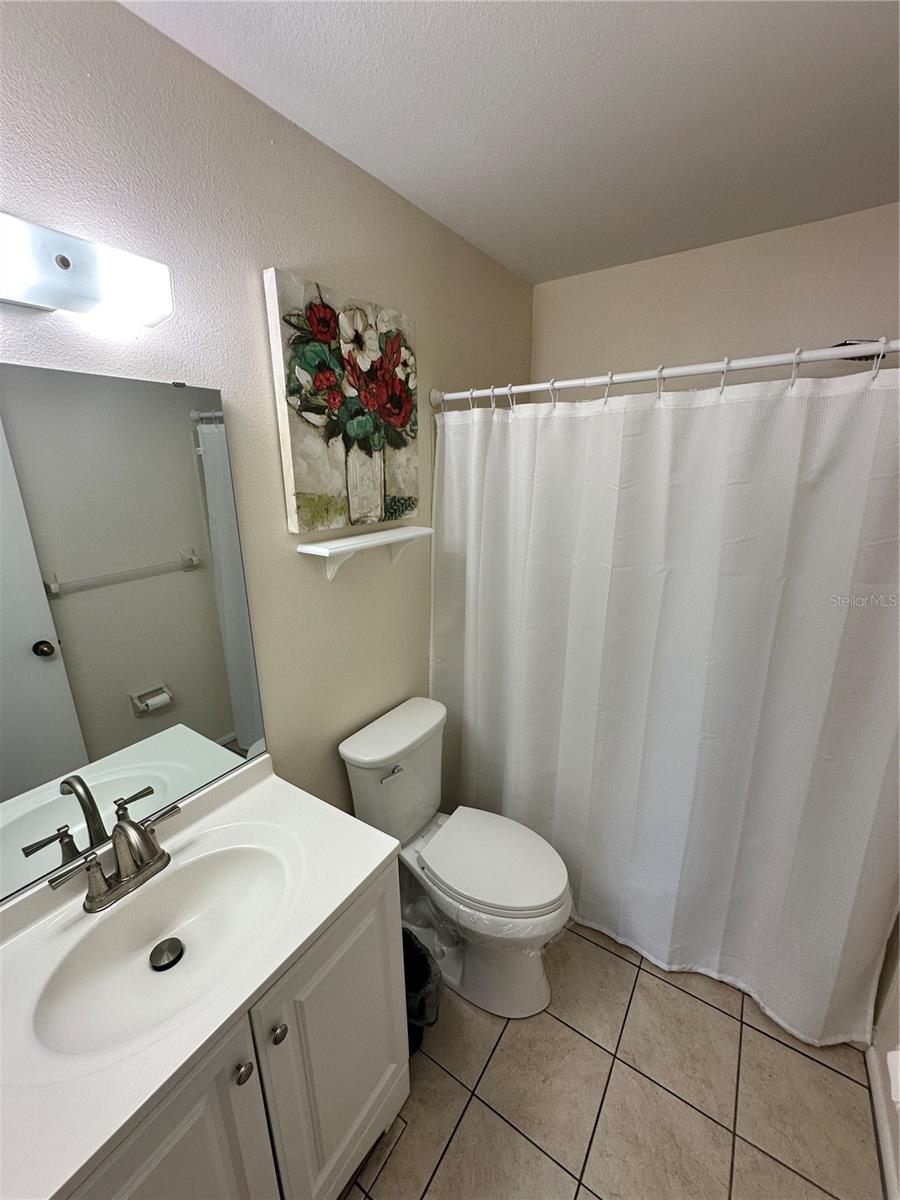 MIRROR LAKE CONDO SEC 4 - Residential Lease
