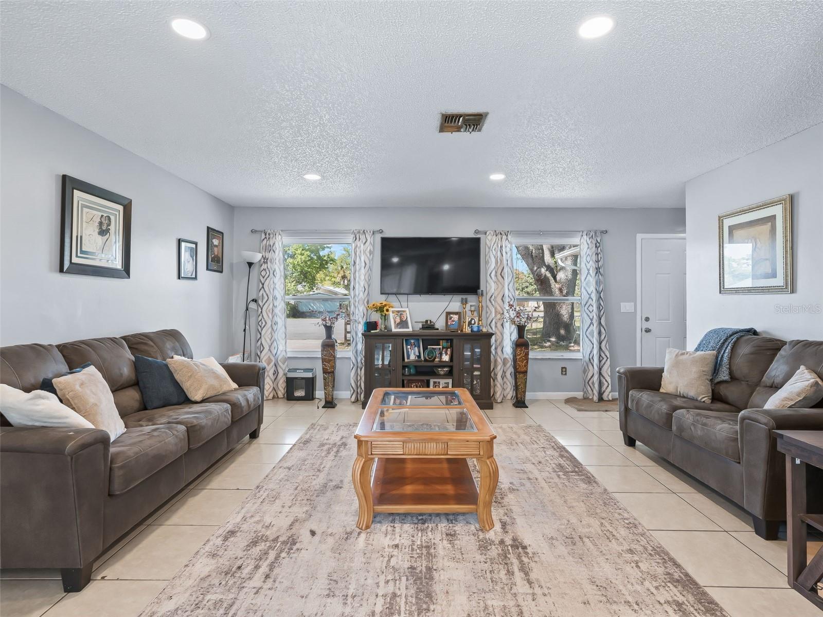 SILVER SPGS SHORES UN 02 - Residential