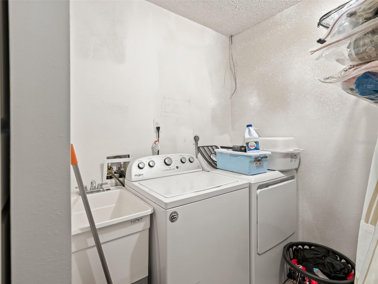 SILVER SPGS SHORES UN 02 - Residential