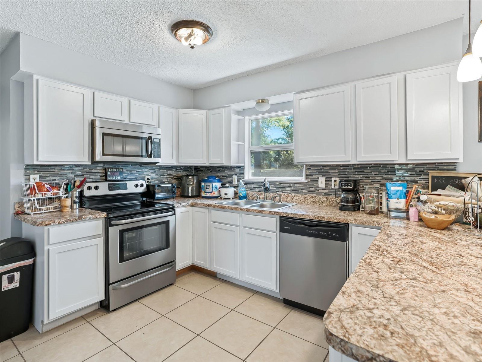 SILVER SPGS SHORES UN 02 - Residential