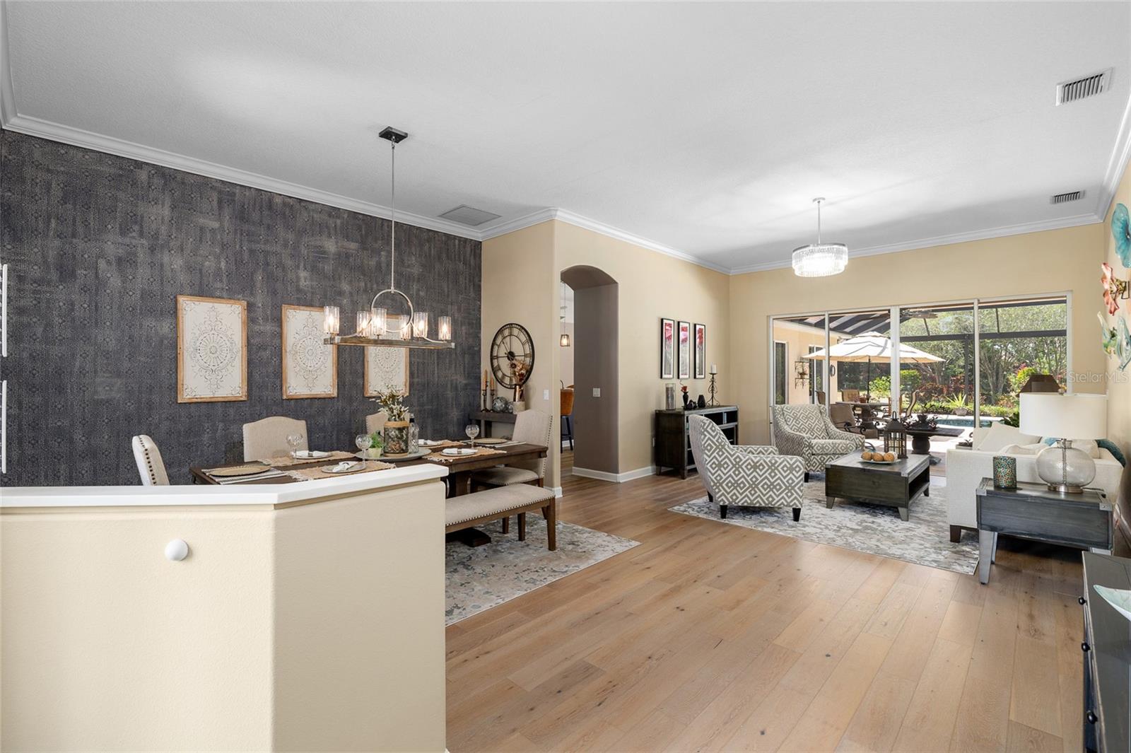 6231 CYPRESS BEND COURT