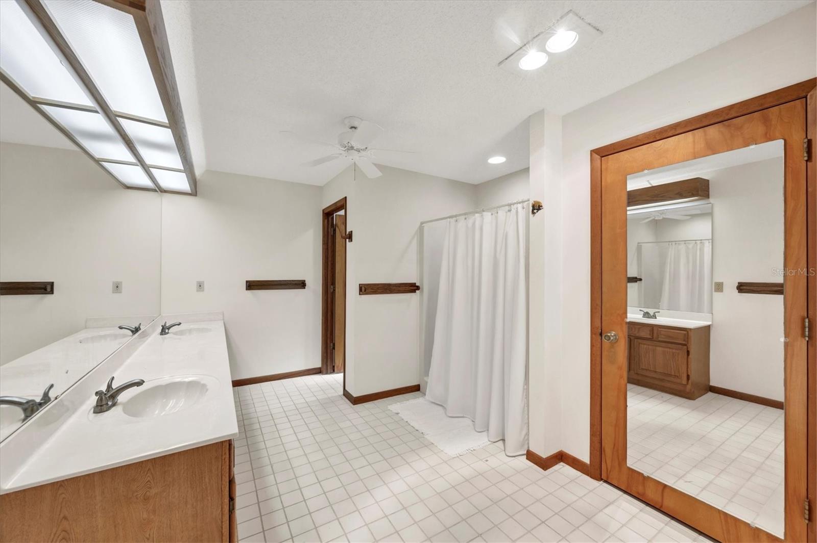 CHESTNUT CREEK ESTATES - Residential