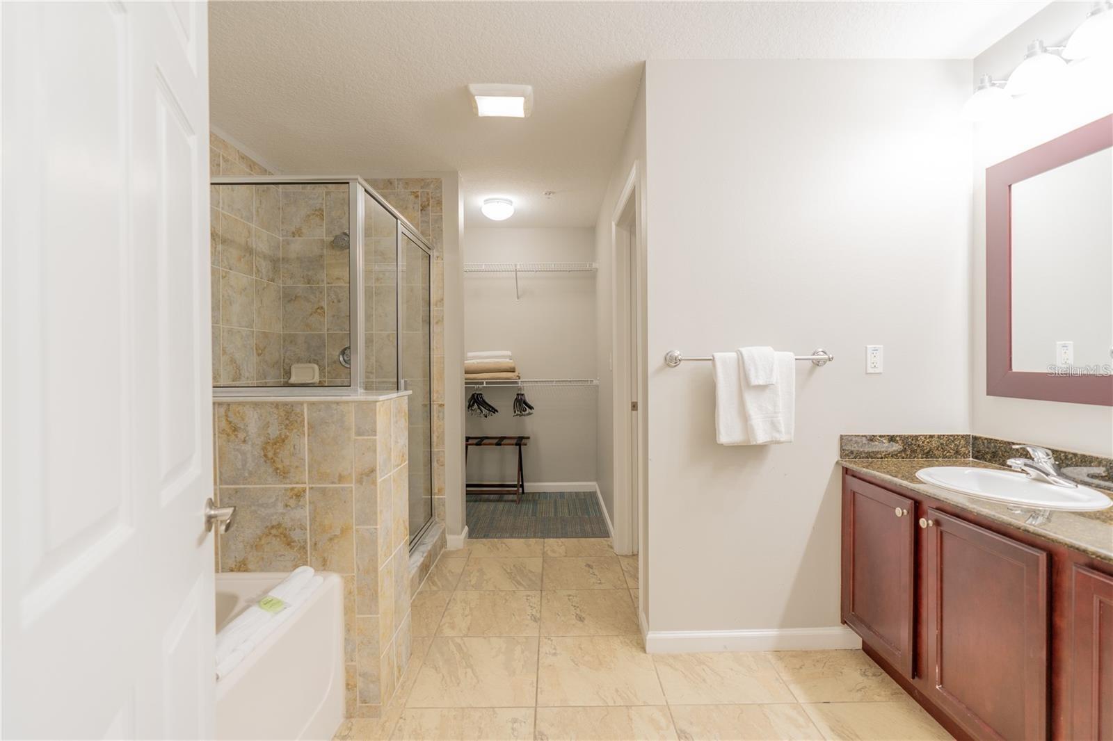 GROVE RESORT AND SPA HOTEL CONDO - Residential