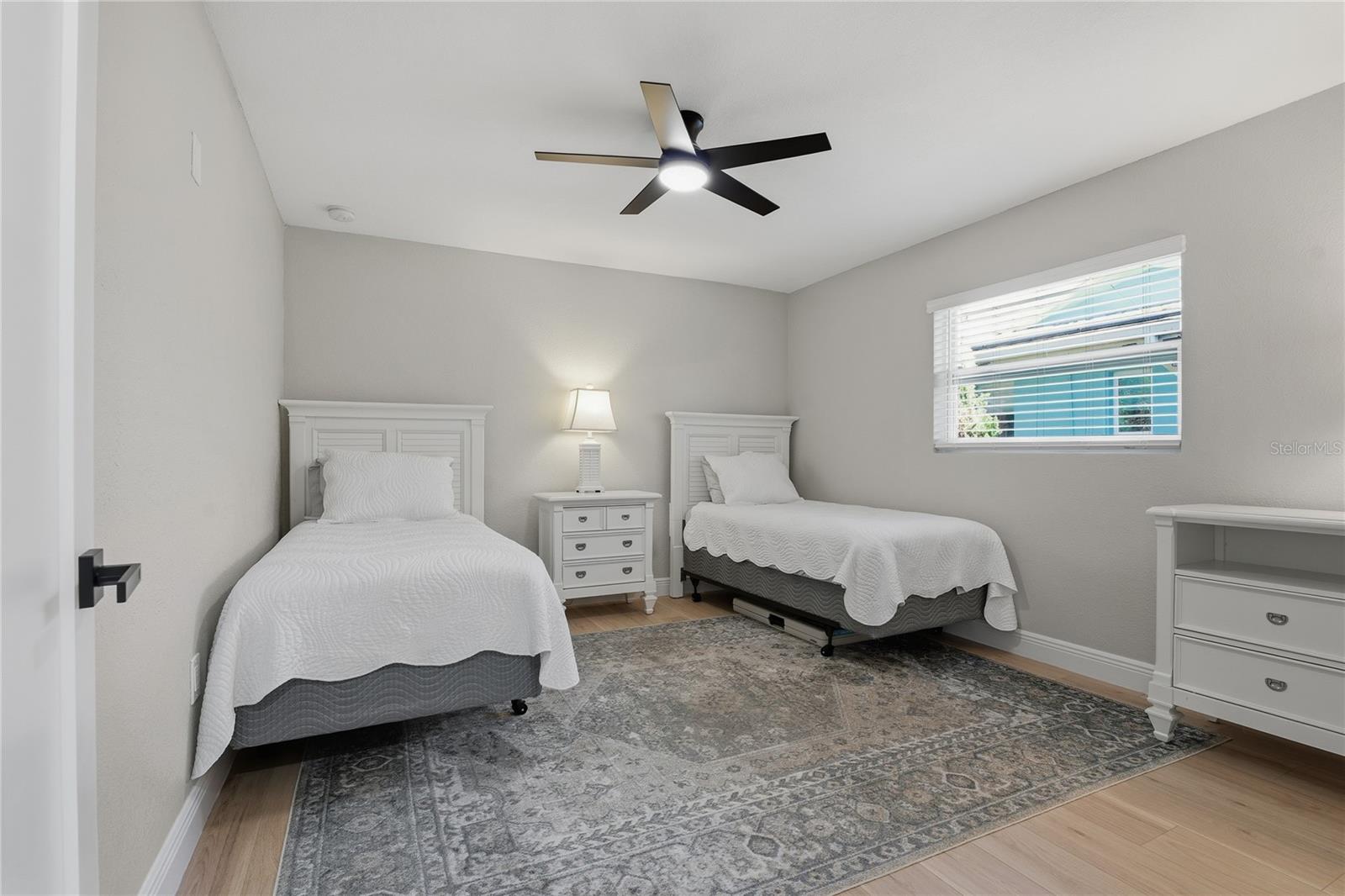 BAYWOOD VILLAGE SEC 2 - Residential