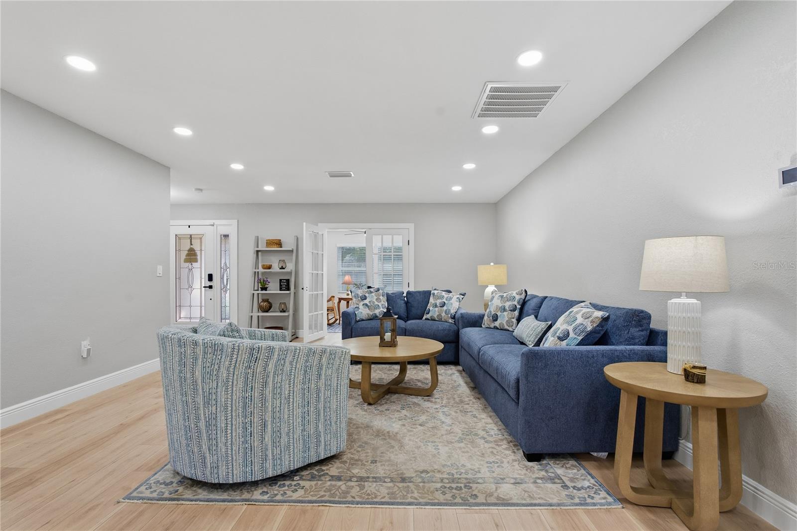 BAYWOOD VILLAGE SEC 2 - Residential