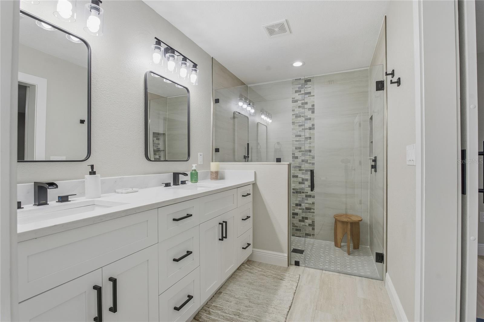 BAYWOOD VILLAGE SEC 2 - Residential