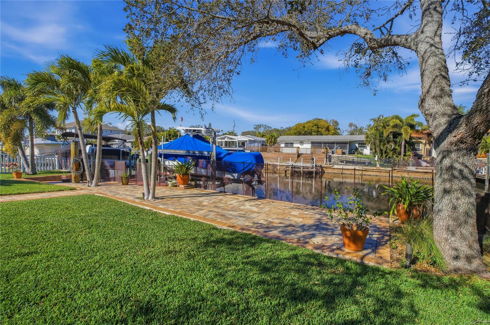 BAYWOOD VILLAGE SEC 2 - Residential