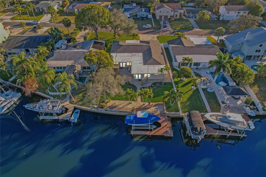 Photo of 335 Crosswinds Drive, Palm Harbor, FL 34683 (MLS # TB8466526)