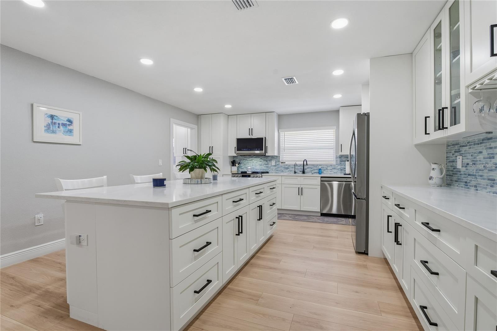 BAYWOOD VILLAGE SEC 2 - Residential