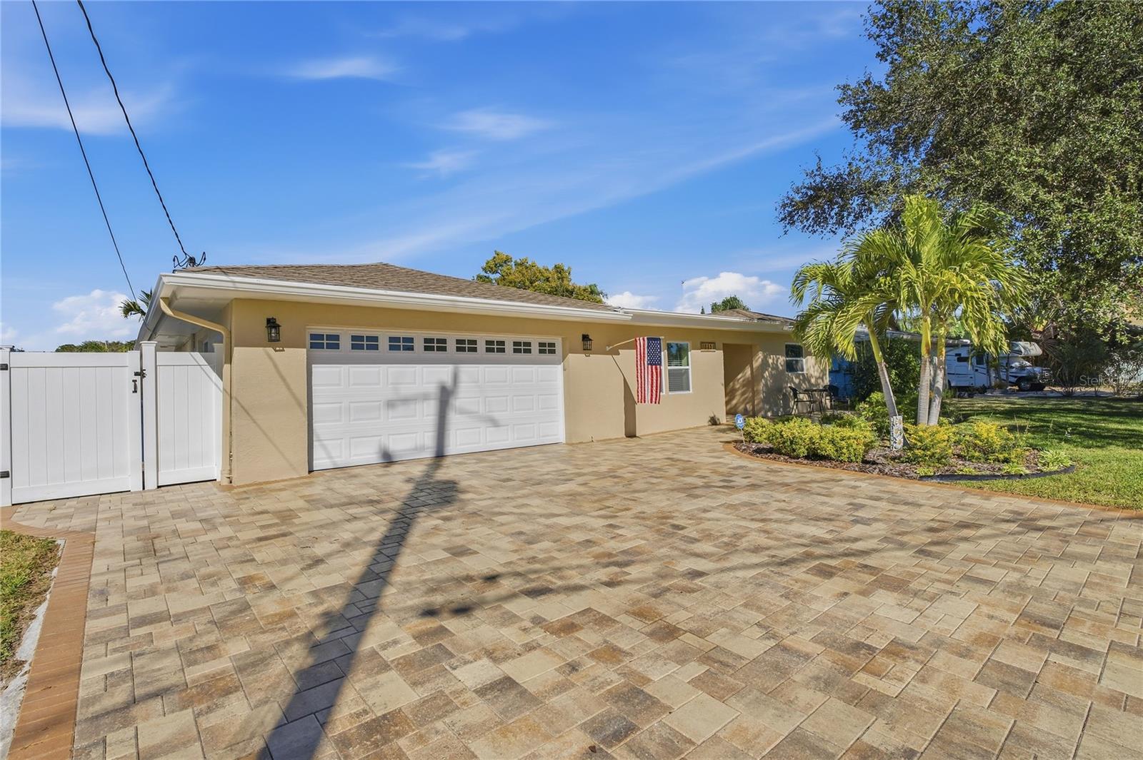 BAYWOOD VILLAGE SEC 2 - Residential