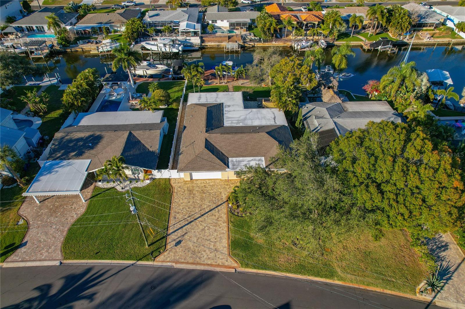 BAYWOOD VILLAGE SEC 2 - Residential