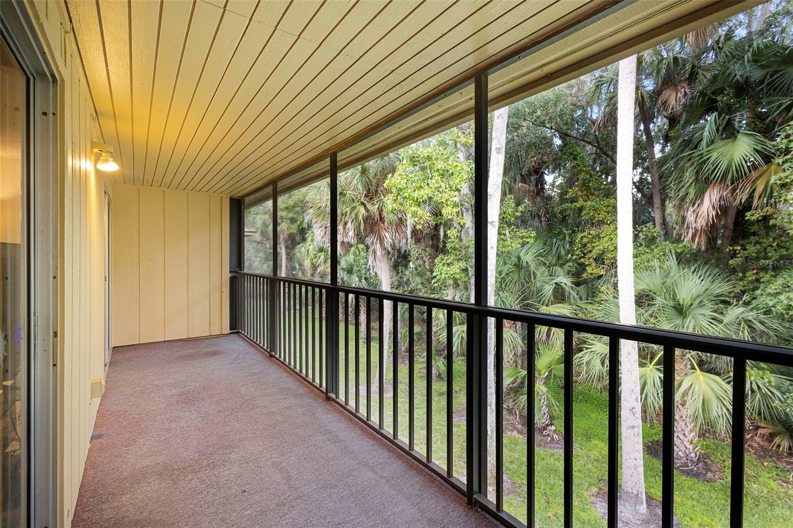 LAKESIDE CONDO APTS - Residential