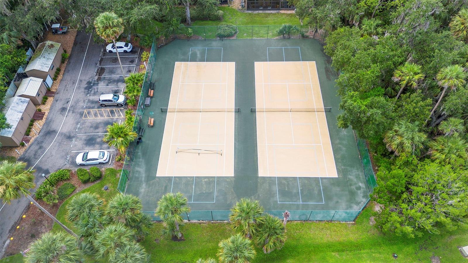 LAKESIDE CONDO APTS - Residential