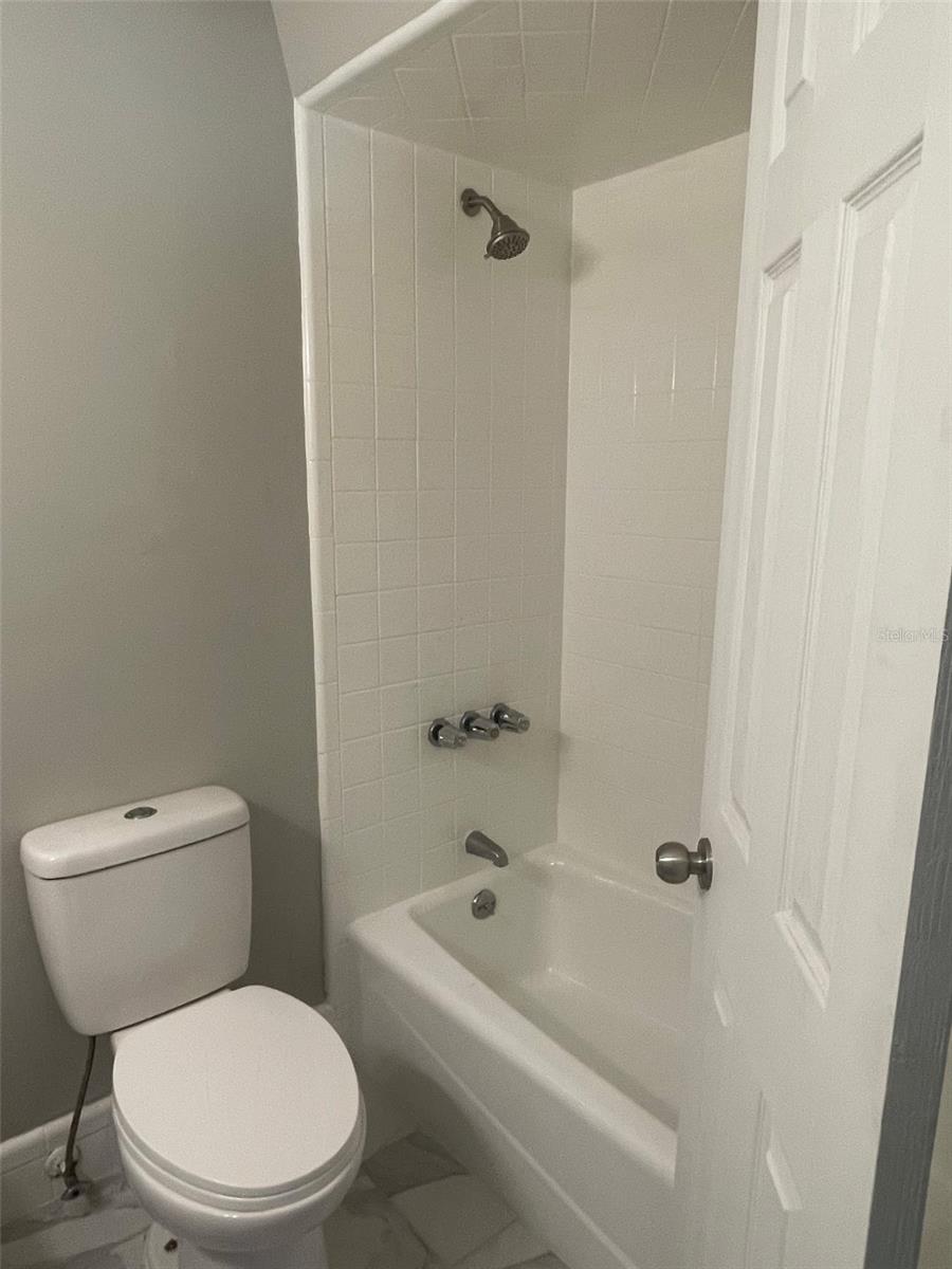 1500 WILDROSE LANE