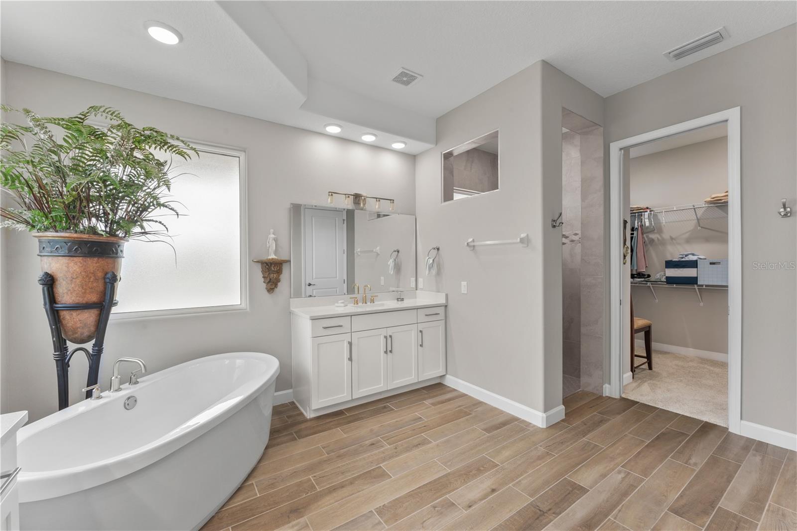 HAMPTON LANDING / PROVIDENCE - Residential