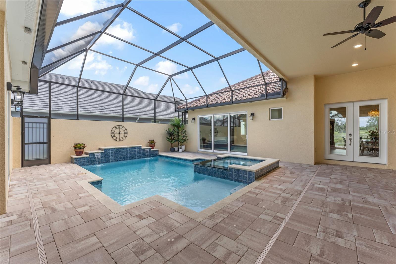 HAMPTON LANDING / PROVIDENCE - Residential