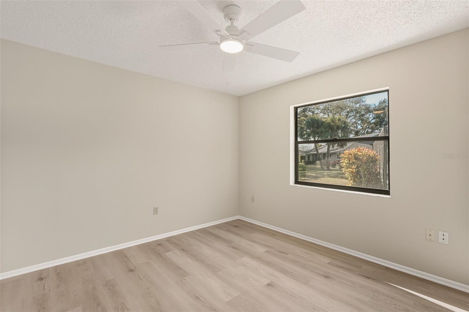 MEADOW RUN AT JACARANDA - Residential