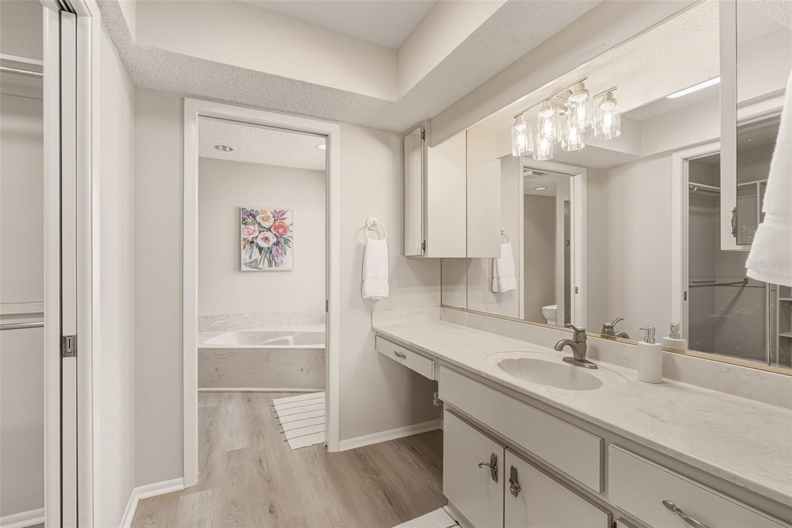 MEADOW RUN AT JACARANDA - Residential