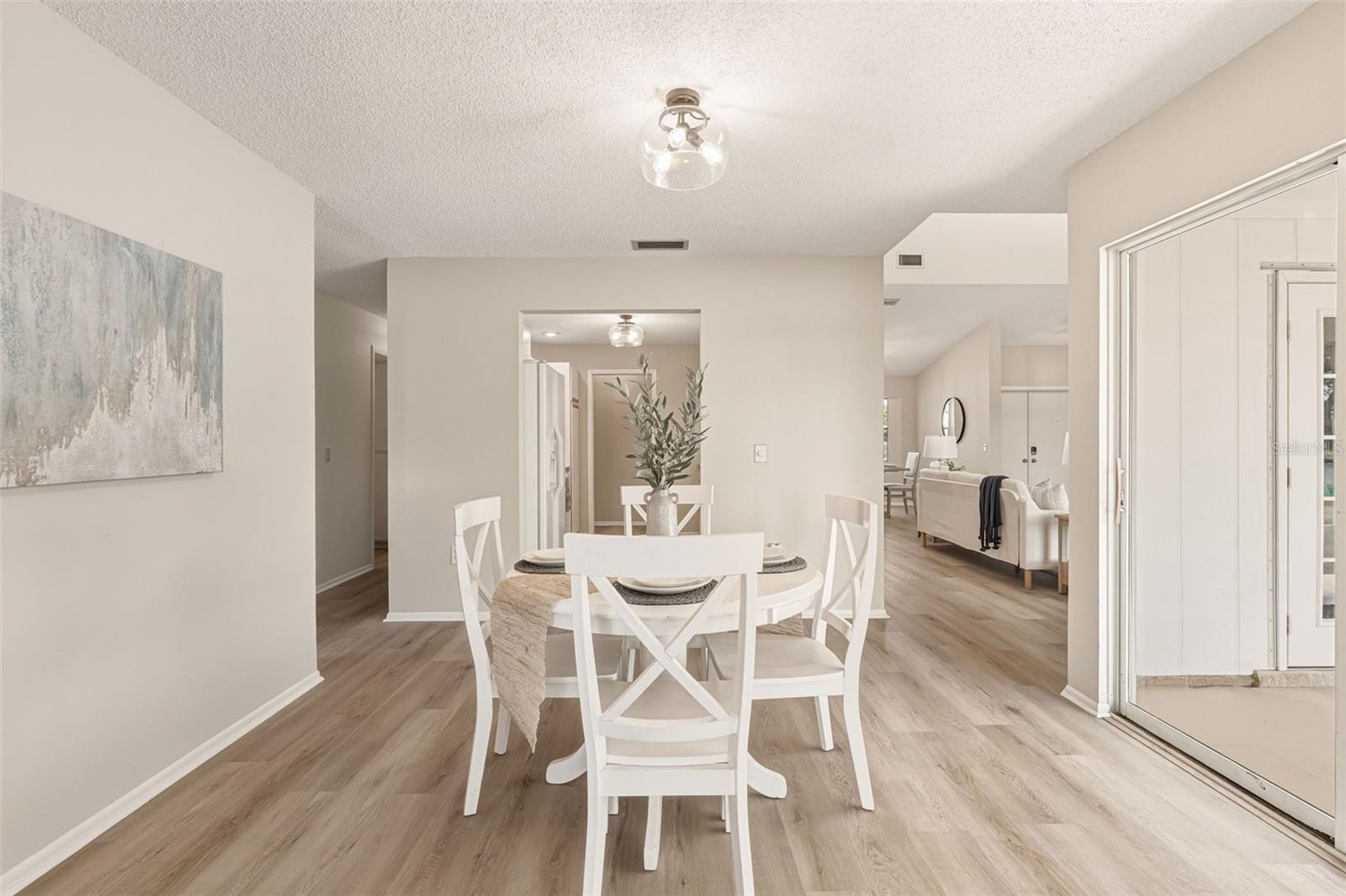 MEADOW RUN AT JACARANDA - Residential